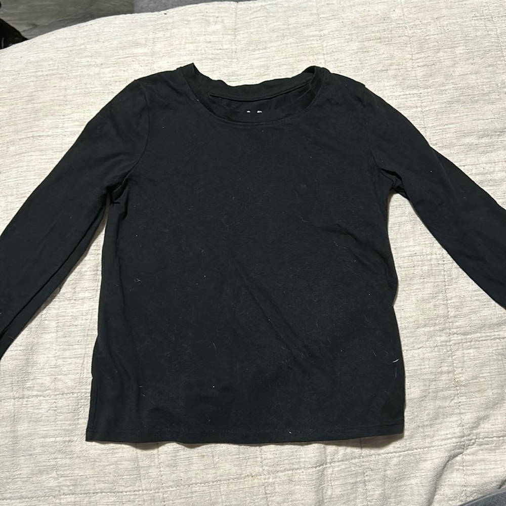 Cat & Jack Girls plain black long sleeve. Size 5T